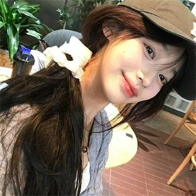 一个叫阿宝的男孩